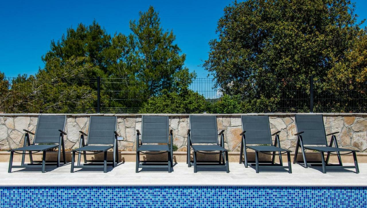 Luxury Apartments Alkar With Swimming Pool Razanj Exterior photo